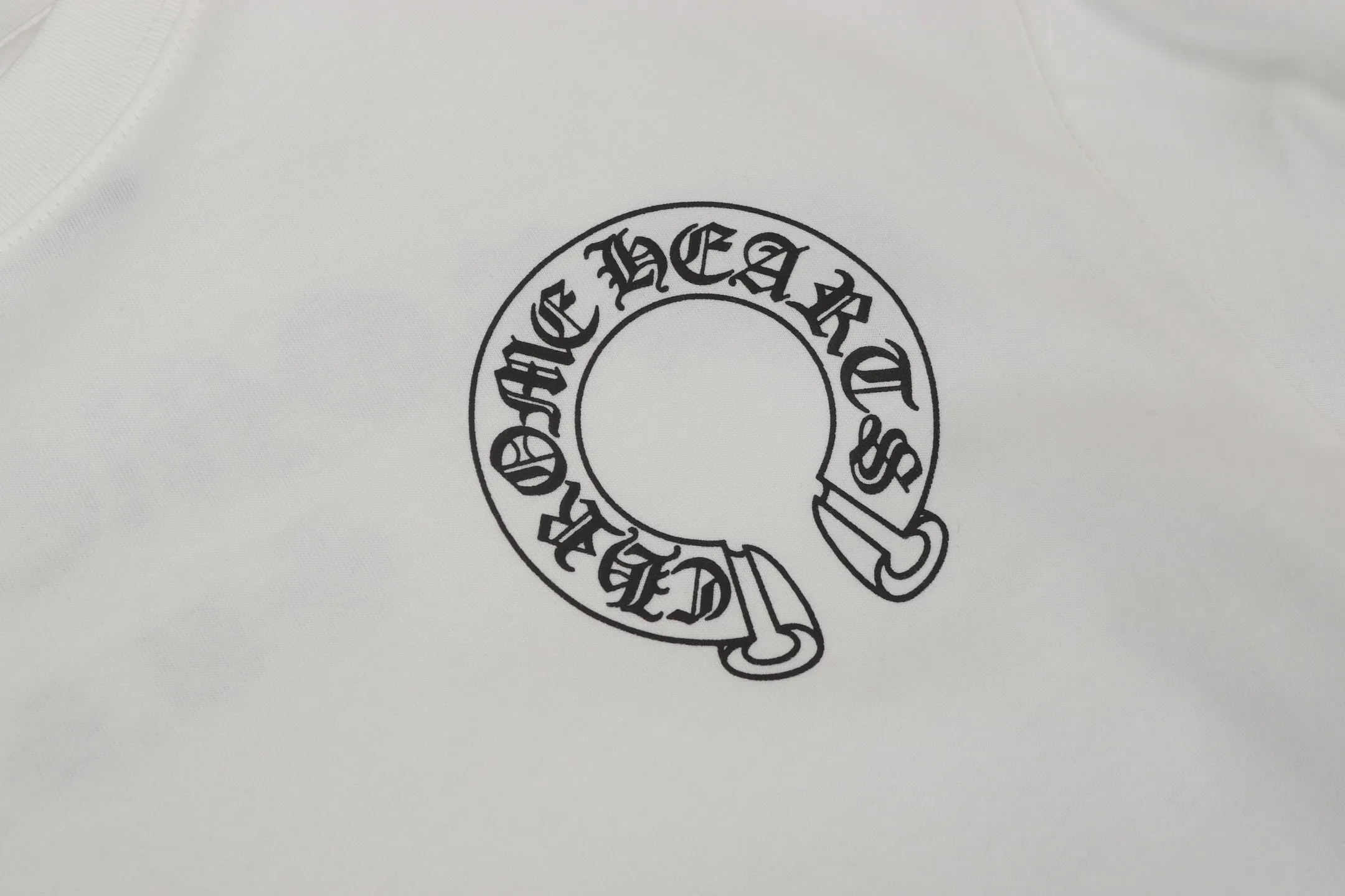 P150 -Chrome Hearts/Chrome Hearts 23ss scroll simple Sanskrit letters popular long-sleeved T-shirt -High weight, high density and high quality. The wool is soft, delicate and skin-friendly. It feels soft and silky. It has excellent warmth and skin-friendly properties.